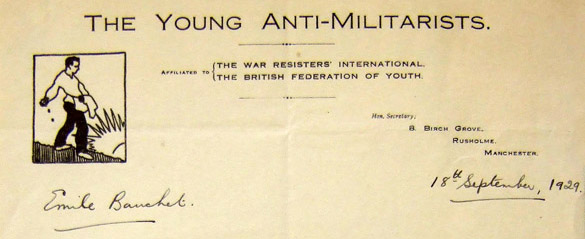 Lettre à en-tête de The Young Anti-Militarists du 18 septembre 1929, écrite par Eva Jones et adressée à Émile Bauchet, écroué au Cherche-Midi