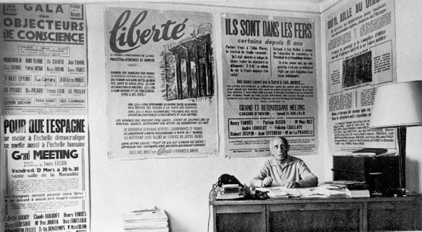 Louis Lecoin, au siège du journal "Liberté" en juillet 1965.