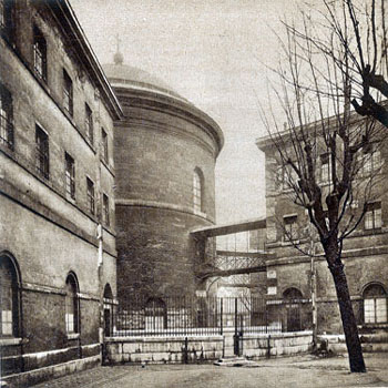 Tour ronde de la prison de la Petite Roquette, 1929.